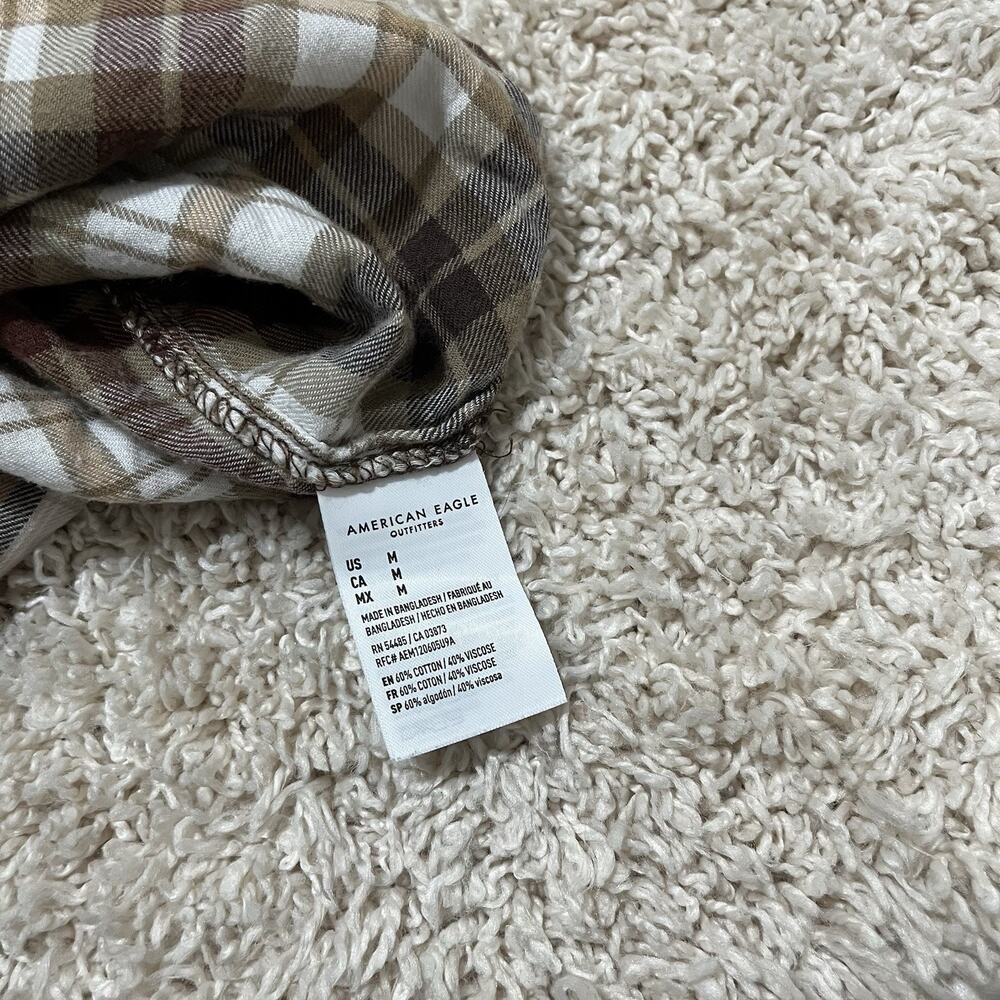 American Eagle Size Medium Oversized Brown Beige Plaid Cropped Button Down Top - Picture 3 of 4